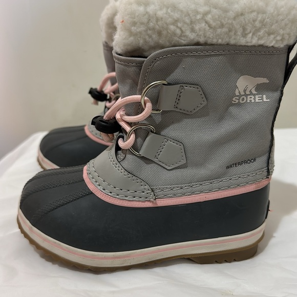 Sorel Kids Water proof Boots - Picture 7 of 12